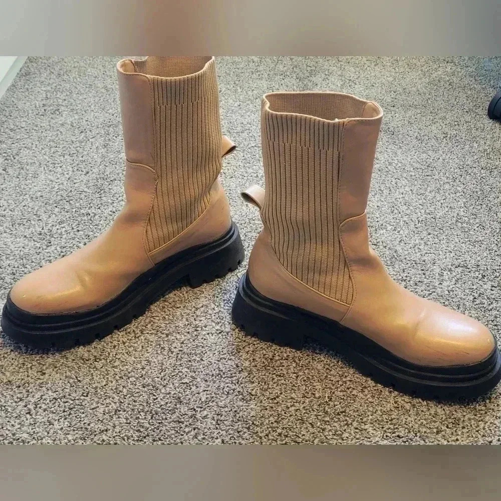 Camel Knitted Panel Wave Sole Chunky Calf High Ankle Boots, womens size 9 - Picture 12 of 12
